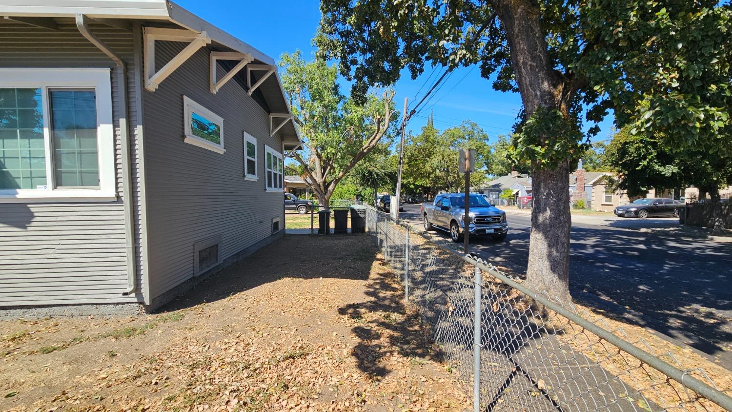 Detail Gallery Image 15 of 16 For 545 N Yosemite St, Stockton,  CA 95203 - 2 Beds | 1 Baths