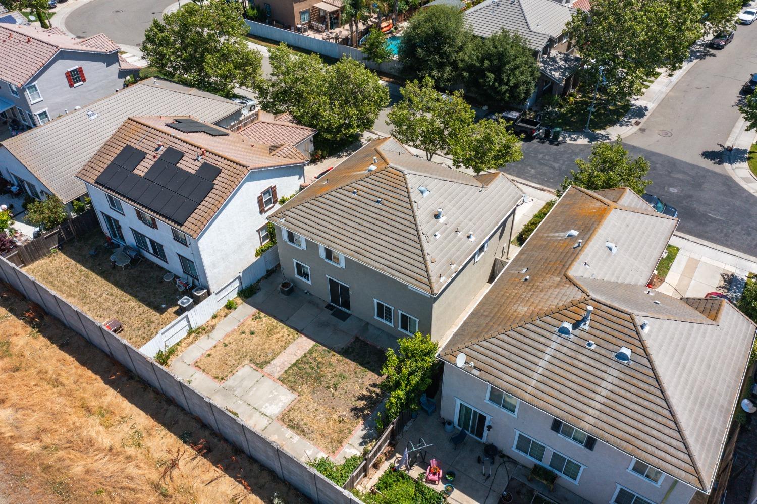 Detail Gallery Image 44 of 50 For 2009 Yarnell Way, Elk Grove,  CA 95758 - 4 Beds | 2/1 Baths