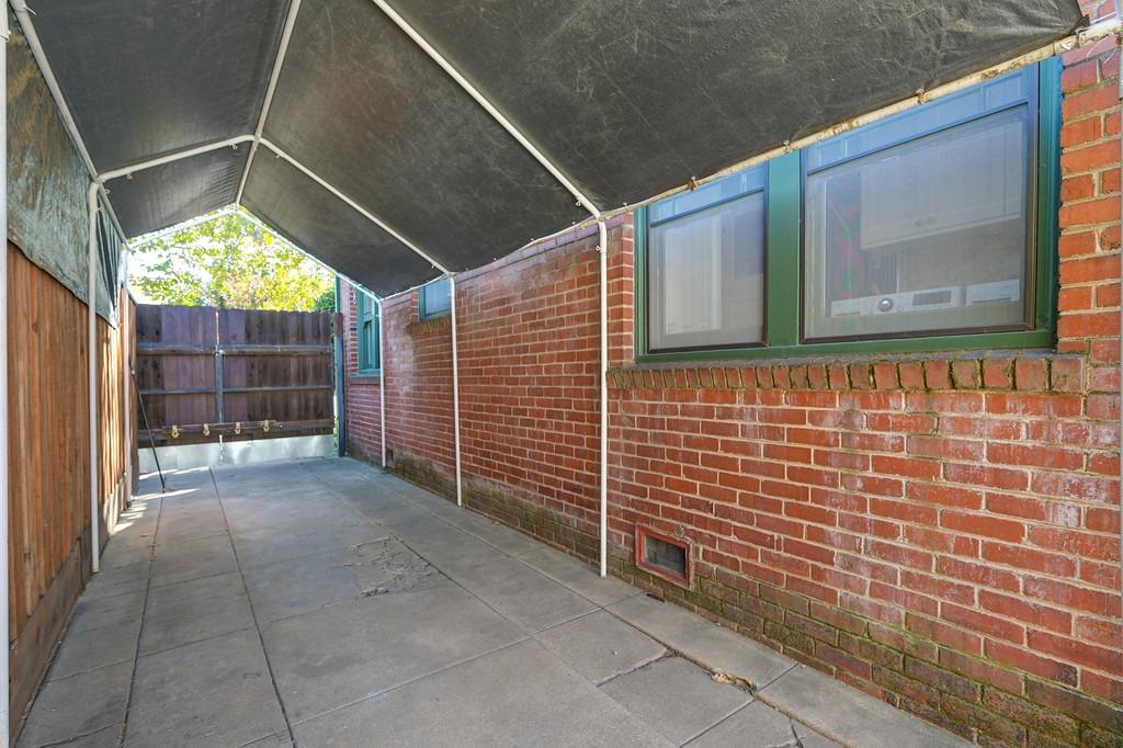 24Th Street, Sacramento, CA, 95818-3949