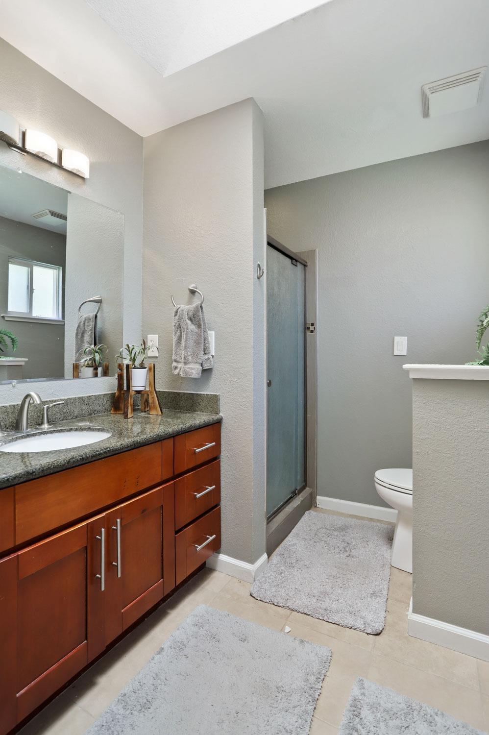 Detail Gallery Image 23 of 33 For 6141 Dry Creek Rd, Rio Linda,  CA 95673 - 3 Beds | 2 Baths