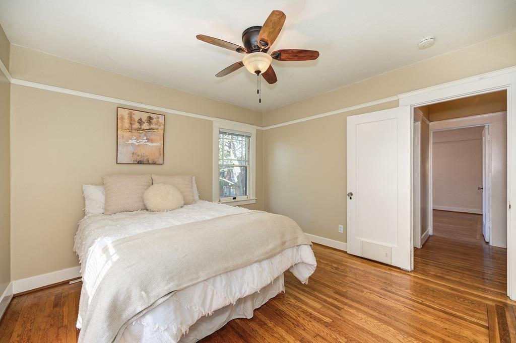 24Th Street, Sacramento, CA, 95818-3949