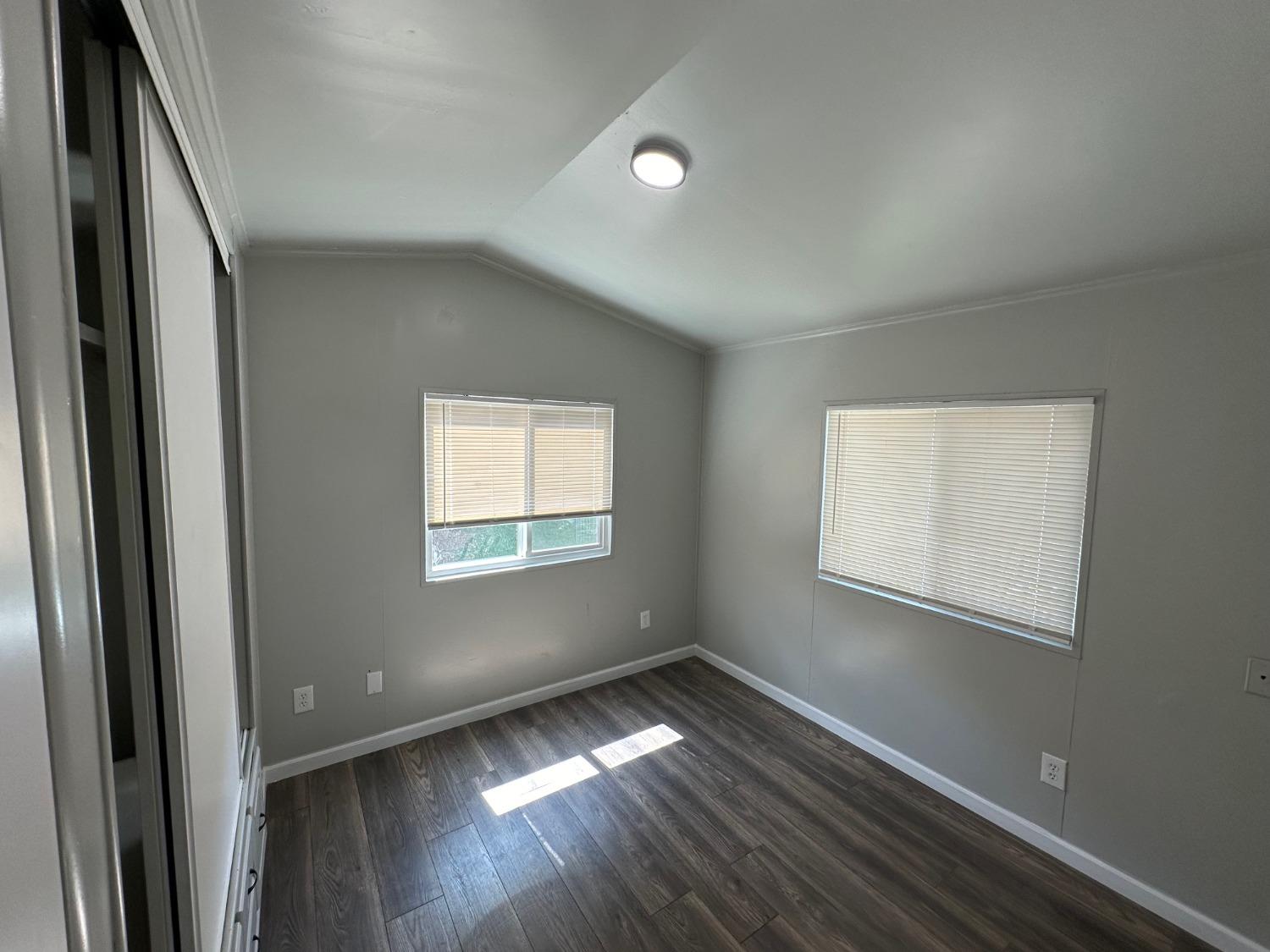 Detail Gallery Image 6 of 9 For 11705 Parey Ave E, Red Bluff,  CA 96080 - 1 Beds | 1 Baths