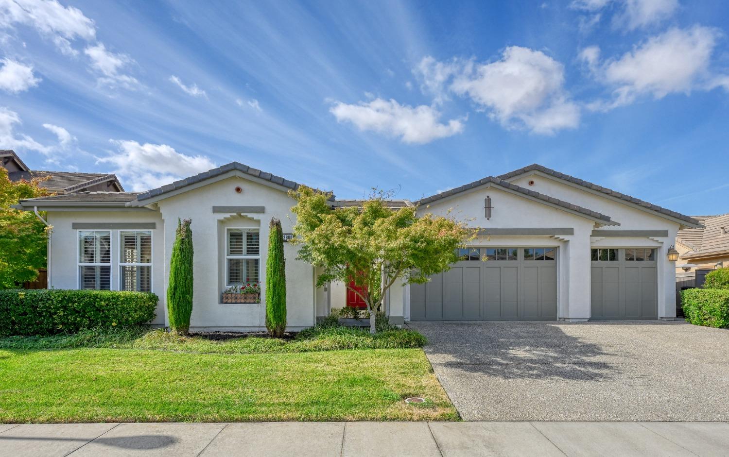 Detail Gallery Image 1 of 45 For 2800 Bickleigh Loop, Roseville,  CA 95747 - 4 Beds | 3 Baths