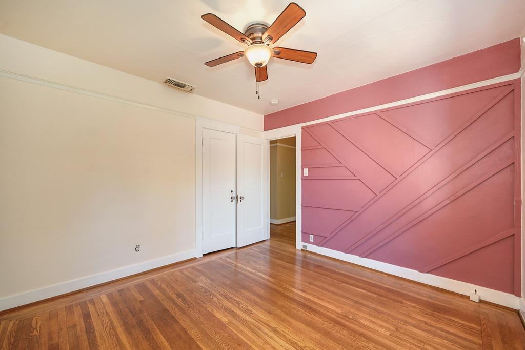 24Th Street, Sacramento, CA, 95818-3949