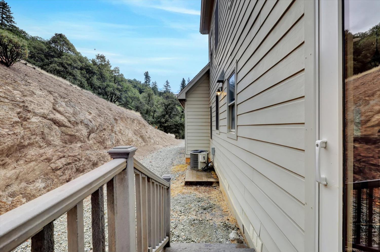 Detail Gallery Image 72 of 79 For 17736 Jones Ridge Rd, Grass Valley,  CA 95945 - 3 Beds | 2/1 Baths