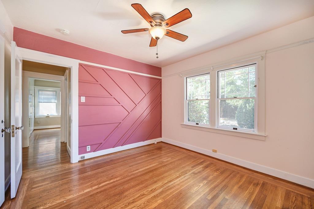 24Th Street, Sacramento, CA, 95818-3949