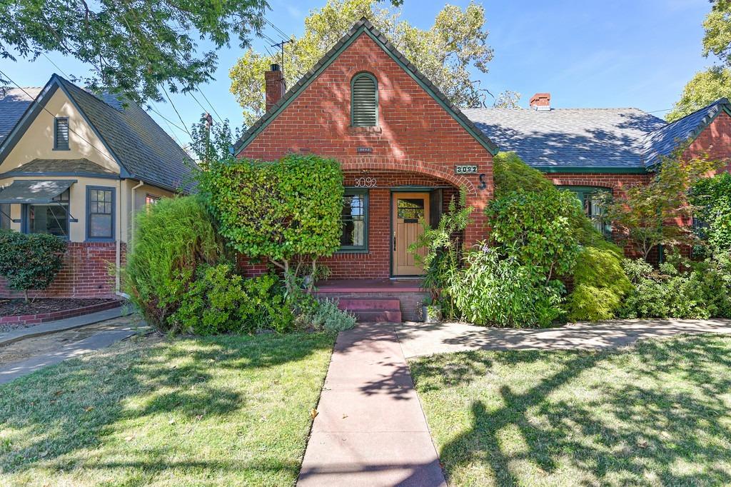 24Th Street, Sacramento, CA, 95818-3949