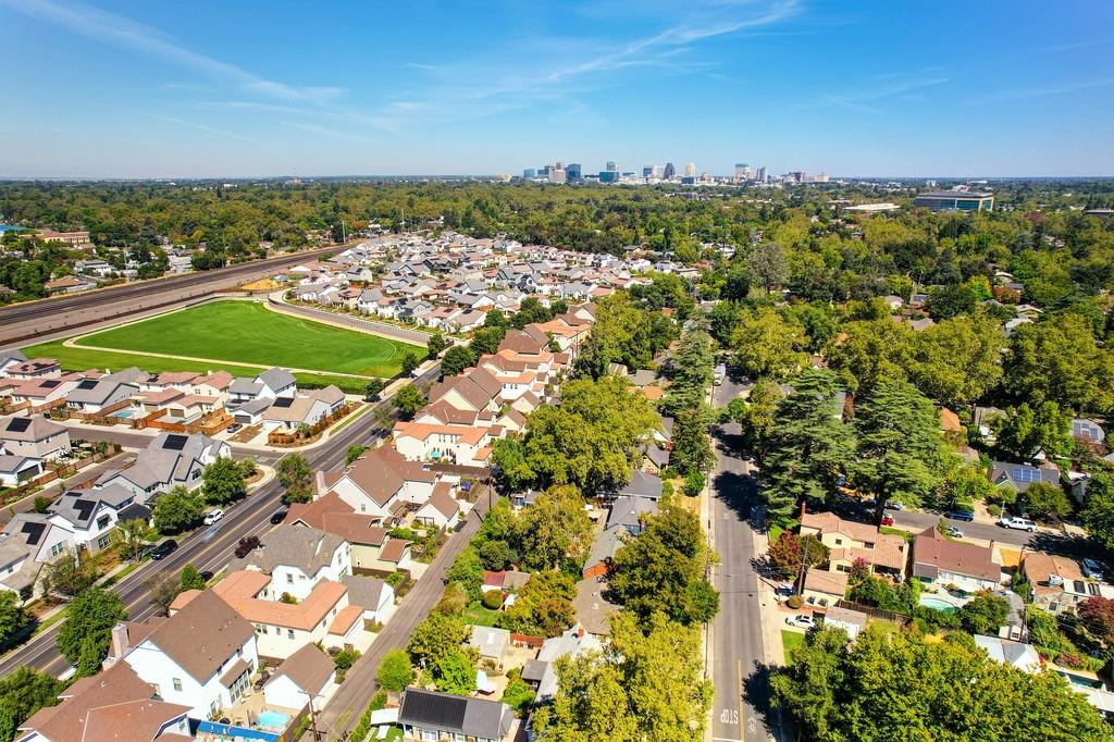24Th Street, Sacramento, CA, 95818-3949