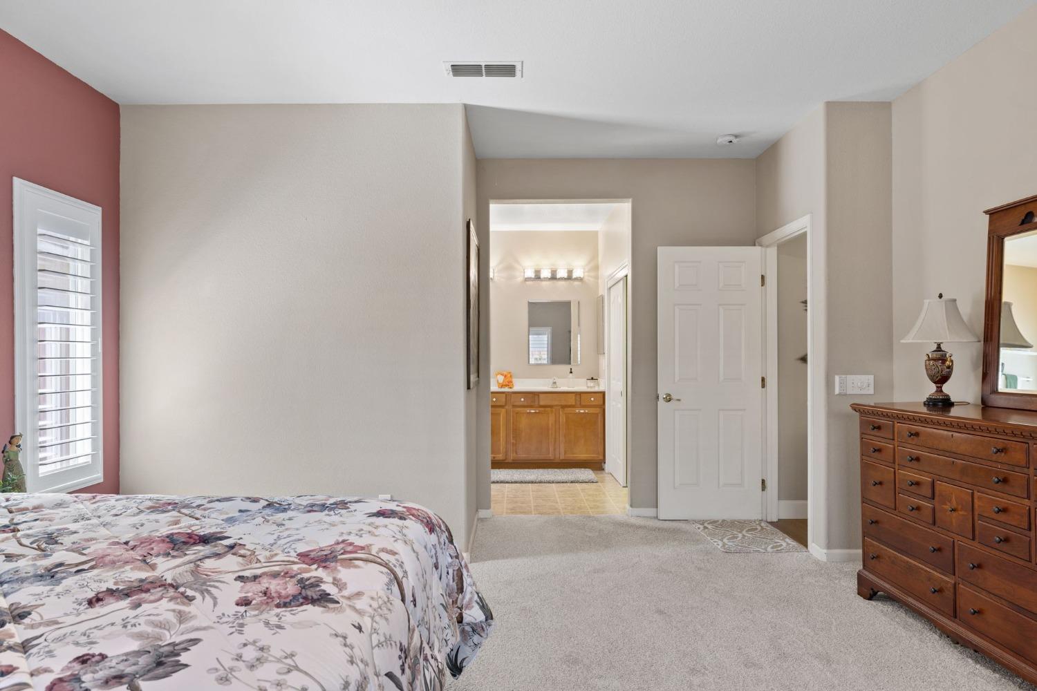 Detail Gallery Image 24 of 38 For 7904 Quaker Ridge Way, Sacramento,  CA 95829 - 3 Beds | 2 Baths