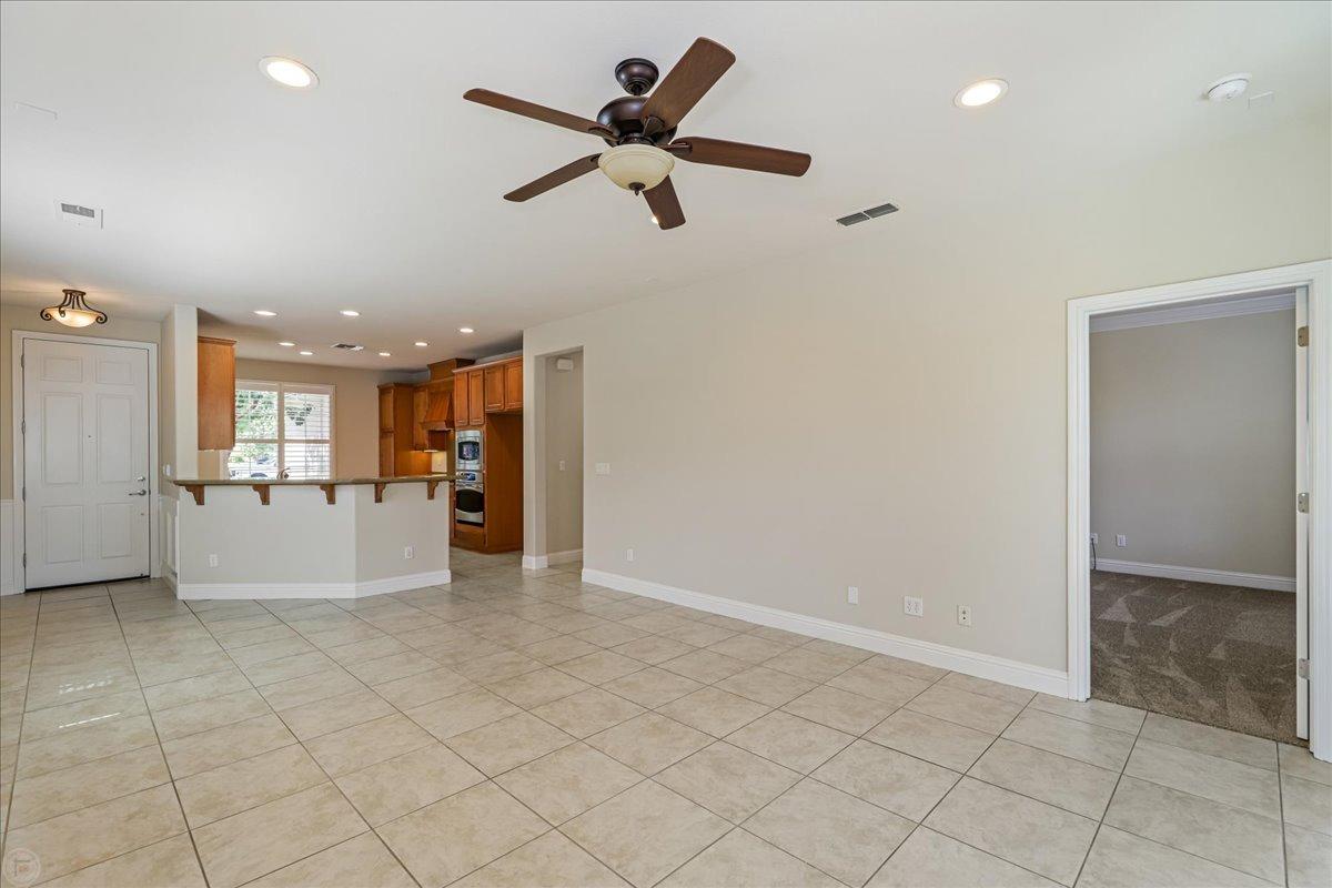 Detail Gallery Image 20 of 75 For 2384 Shadow Berry Dr, Manteca,  CA 95336 - 2 Beds | 2 Baths