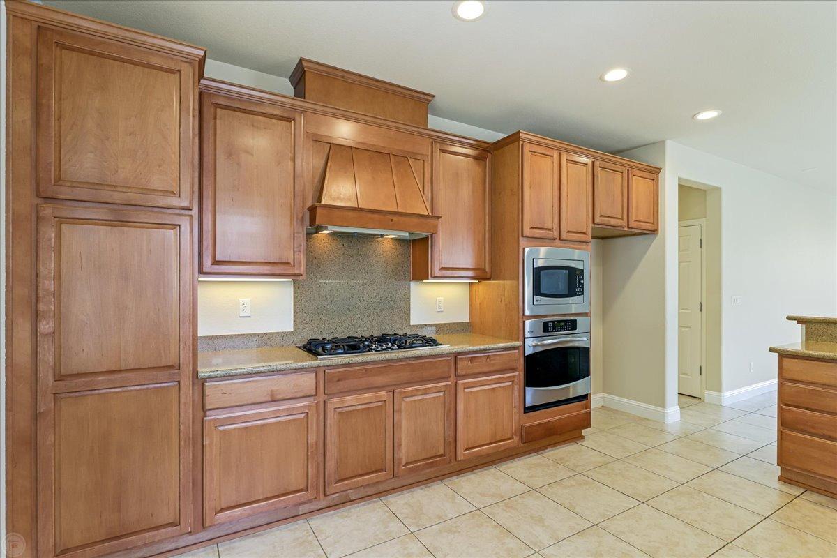 Detail Gallery Image 13 of 75 For 2384 Shadow Berry Dr, Manteca,  CA 95336 - 2 Beds | 2 Baths