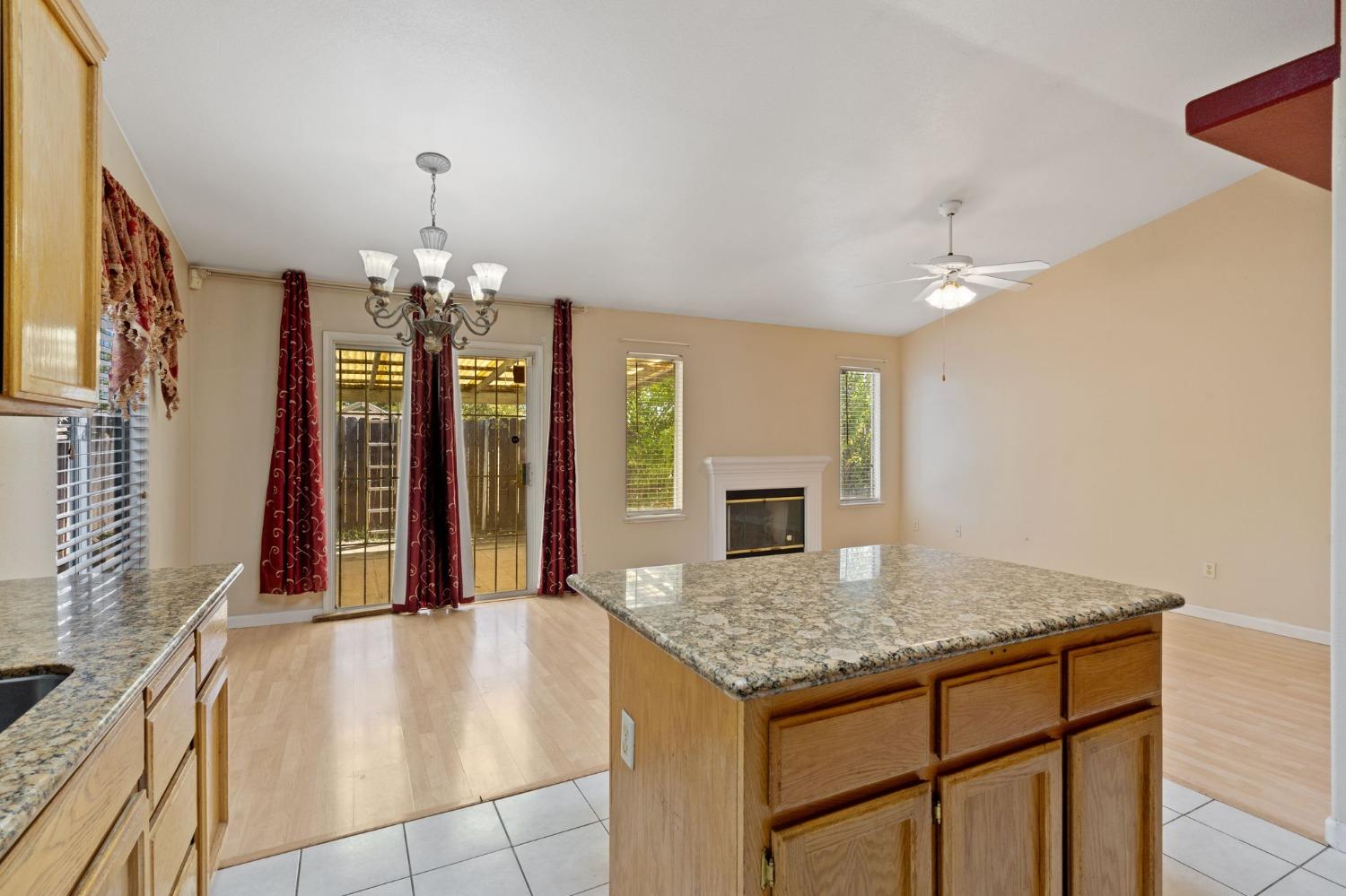 Detail Gallery Image 12 of 24 For 4391 Batt Dr, Sacramento,  CA 95838 - 4 Beds | 2 Baths