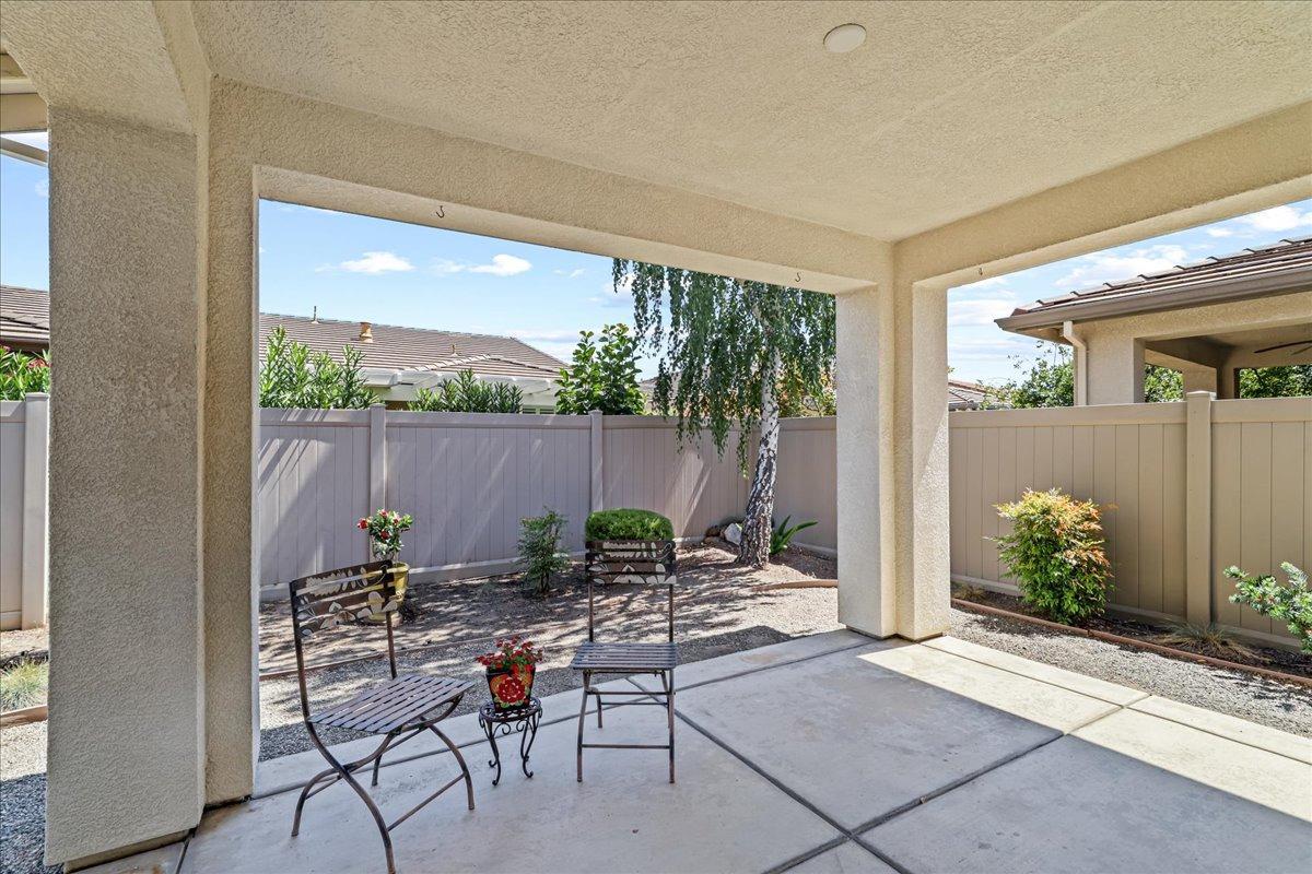 Detail Gallery Image 32 of 75 For 2384 Shadow Berry Dr, Manteca,  CA 95336 - 2 Beds | 2 Baths