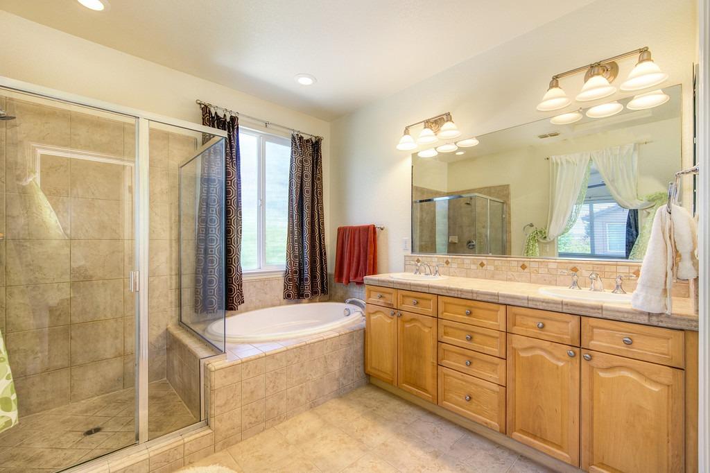 Detail Gallery Image 35 of 51 For 3504 Nouveau Way, Rancho Cordova,  CA 95670 - 3 Beds | 2/1 Baths