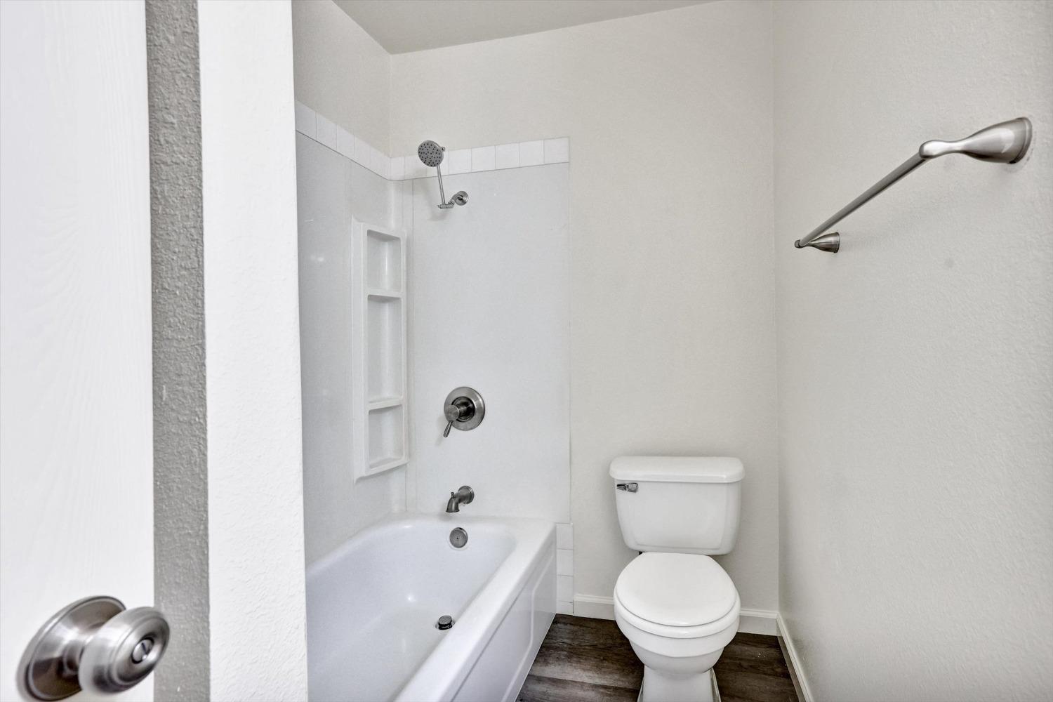 Detail Gallery Image 17 of 24 For 2334 Bridlewood Dr, Rancho Cordova,  CA 95670 - 3 Beds | 2 Baths