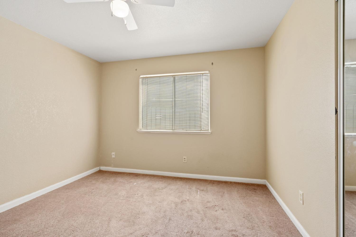 Detail Gallery Image 17 of 24 For 4391 Batt Dr, Sacramento,  CA 95838 - 4 Beds | 2 Baths