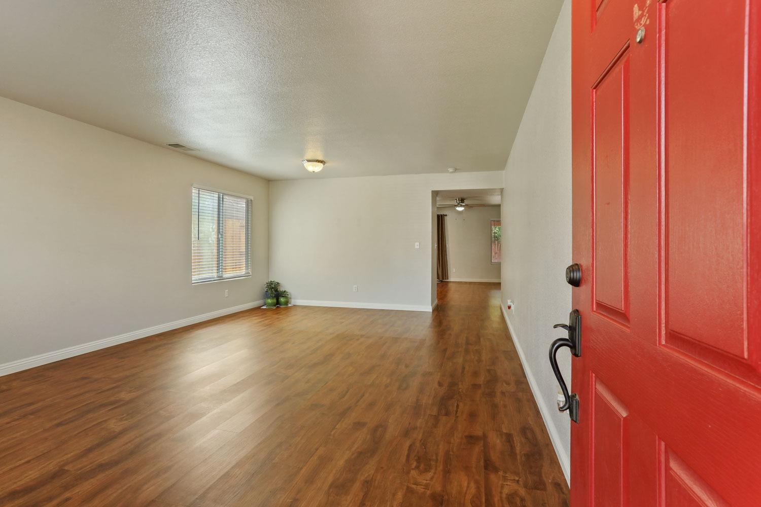 Detail Gallery Image 7 of 27 For 2718 Keyser Dr, Stockton,  CA 95212 - 3 Beds | 2 Baths