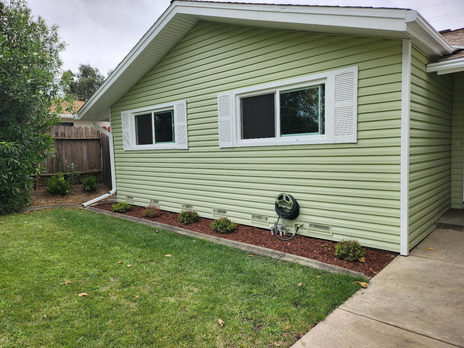 Detail Gallery Image 2 of 17 For 6612 Templeton Dr, Carmichael,  CA 95608 - 3 Beds | 2 Baths