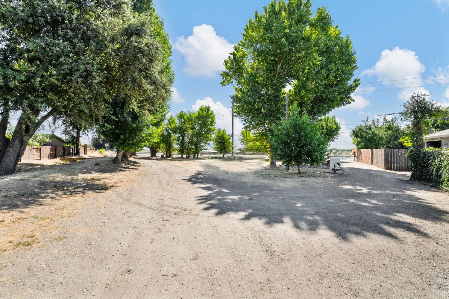 Detail Gallery Image 38 of 46 For 10495 Lower Sacramento Rd, Stockton,  CA 95210 - 3 Beds | 2 Baths