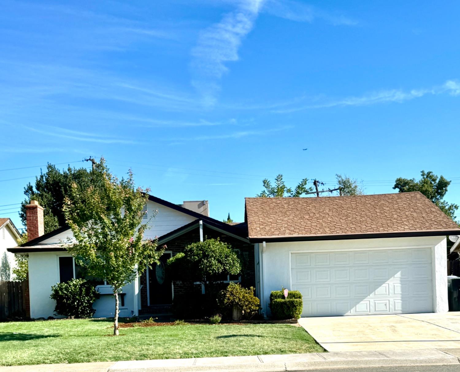 Detail Gallery Image 1 of 21 For 709 Potomac, Sacramento,  CA 95833 - 3 Beds | 1 Baths