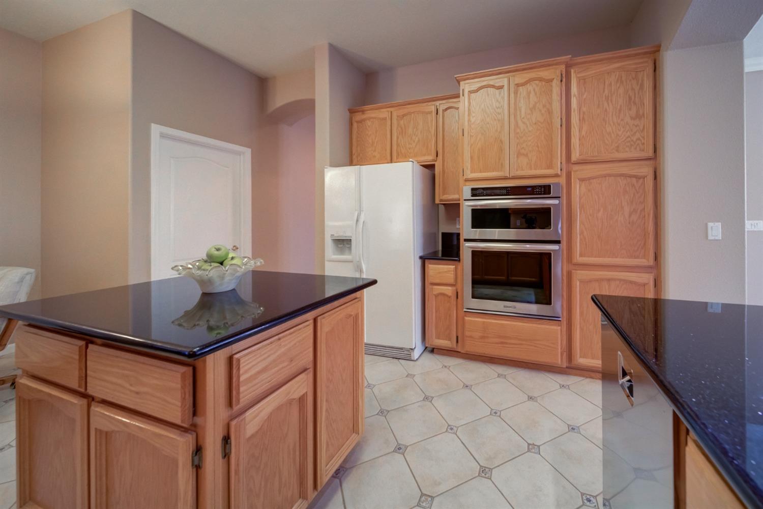 Hadnall Court, Roseville, California image 30