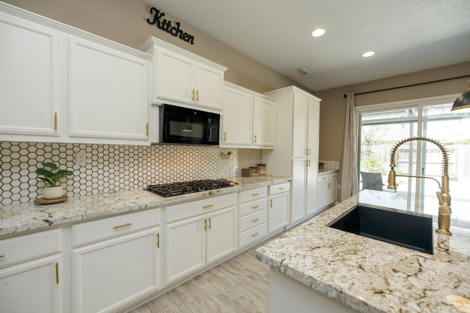 Detail Gallery Image 26 of 69 For 1495 Vasco, Manteca,  CA 95337 - 5 Beds | 2 Baths