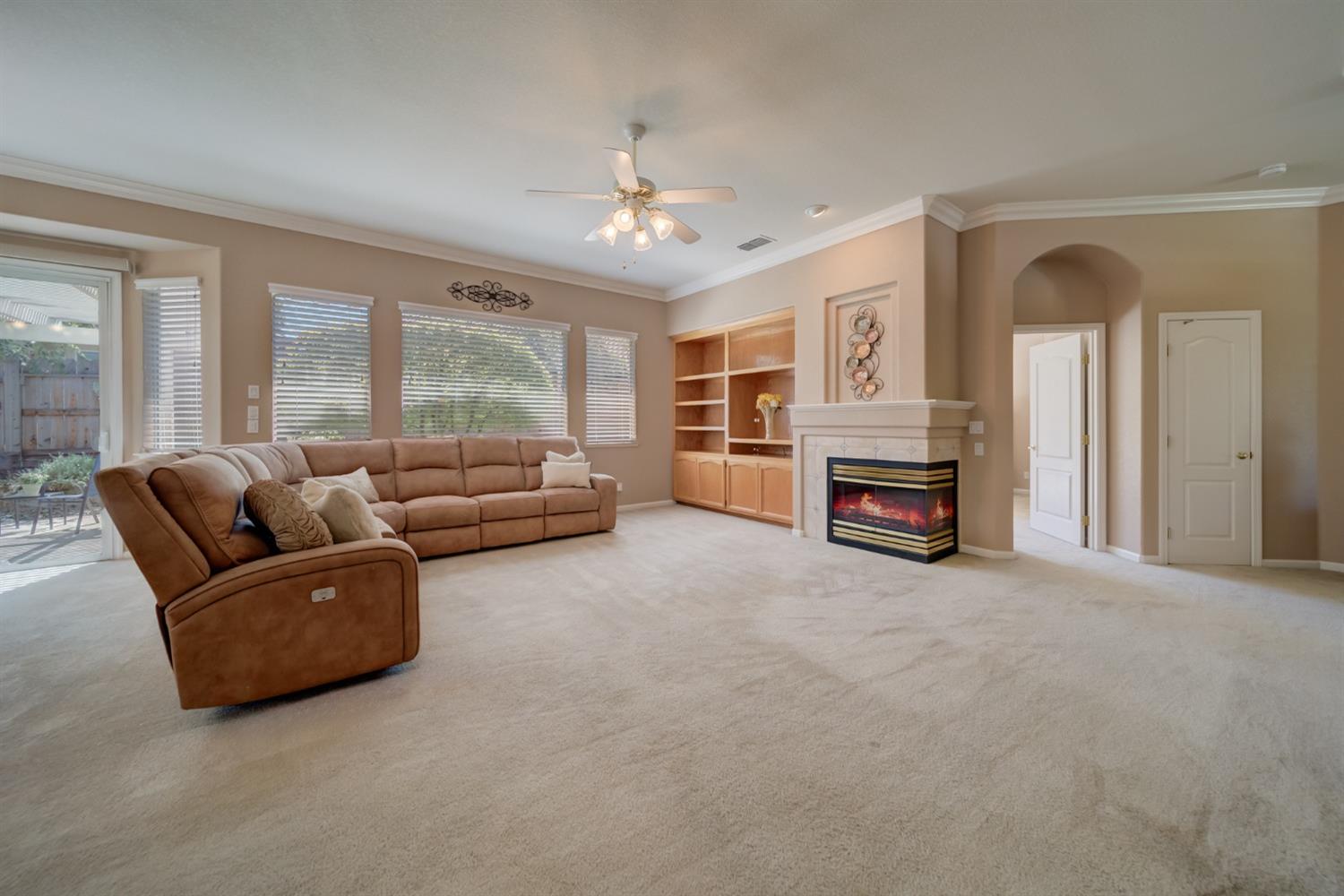Hadnall Court, Roseville, California image 19