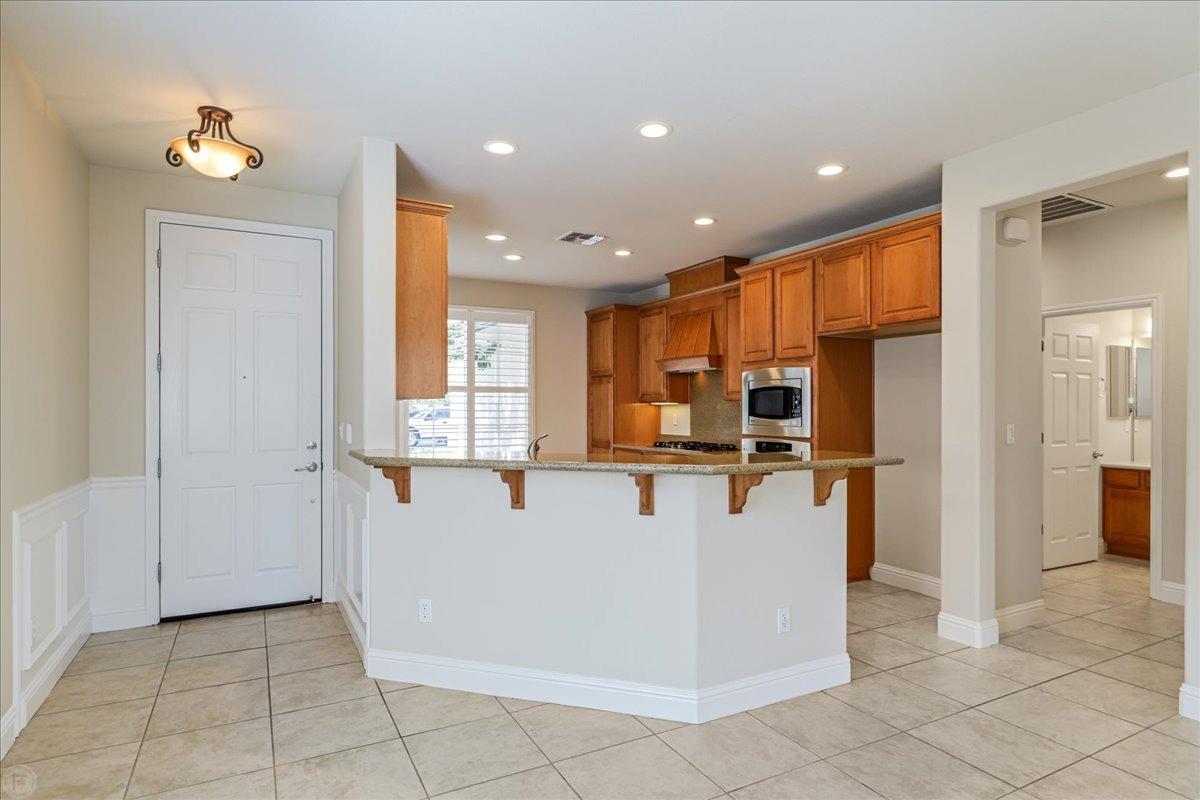 Detail Gallery Image 28 of 75 For 2384 Shadow Berry Dr, Manteca,  CA 95336 - 2 Beds | 2 Baths