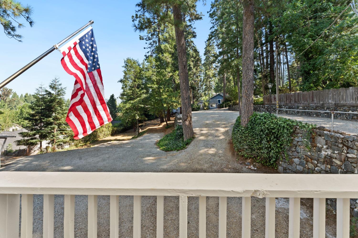 Detail Gallery Image 6 of 42 For 608 Kate Hayes St, Grass Valley,  CA 95945 - 2 Beds | 2 Baths