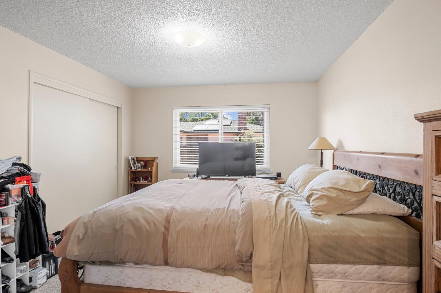 Detail Gallery Image 21 of 34 For 2021 W Louise Ave, Manteca,  CA 95337 - 3 Beds | 2 Baths