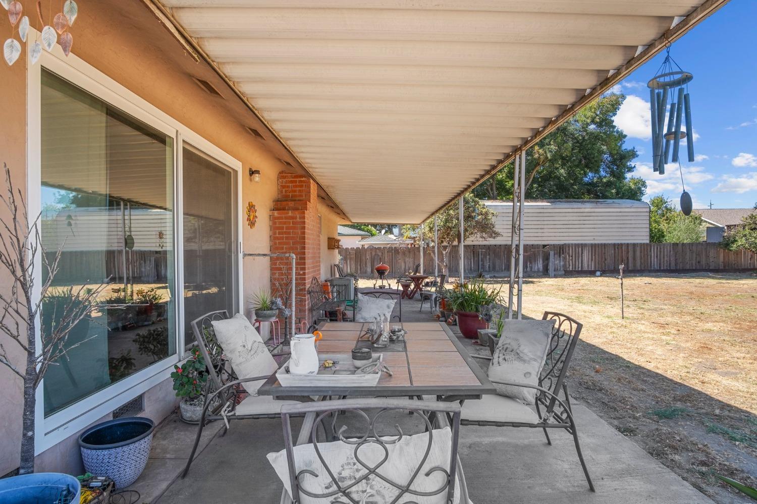 Detail Gallery Image 25 of 34 For 2021 W Louise Ave, Manteca,  CA 95337 - 3 Beds | 2 Baths