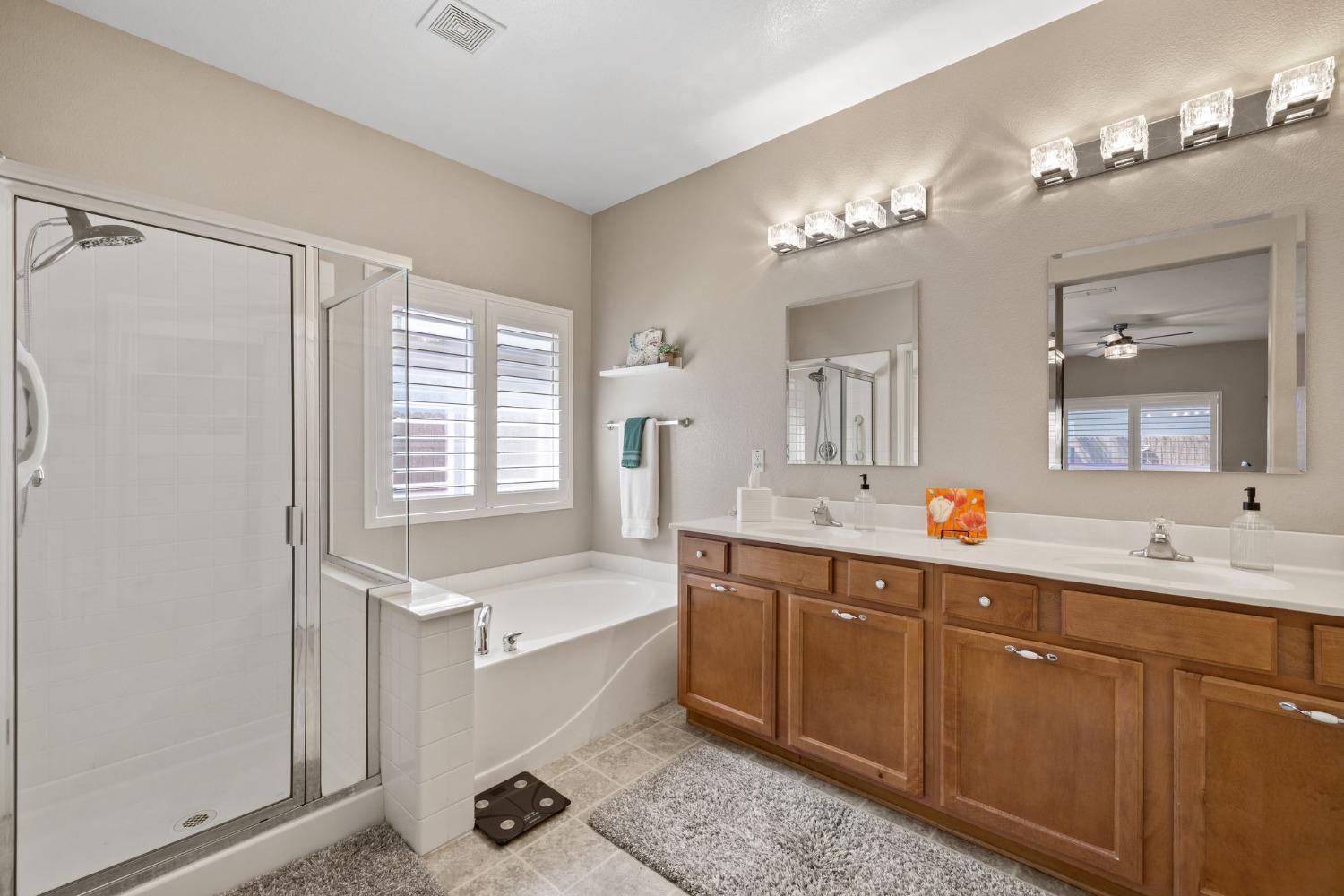 Detail Gallery Image 25 of 38 For 7904 Quaker Ridge Way, Sacramento,  CA 95829 - 3 Beds | 2 Baths