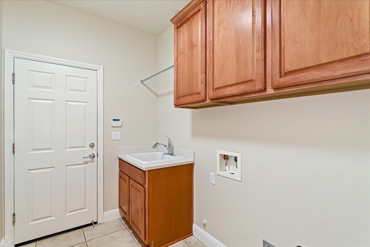 Detail Gallery Image 31 of 75 For 2384 Shadow Berry Dr, Manteca,  CA 95336 - 2 Beds | 2 Baths