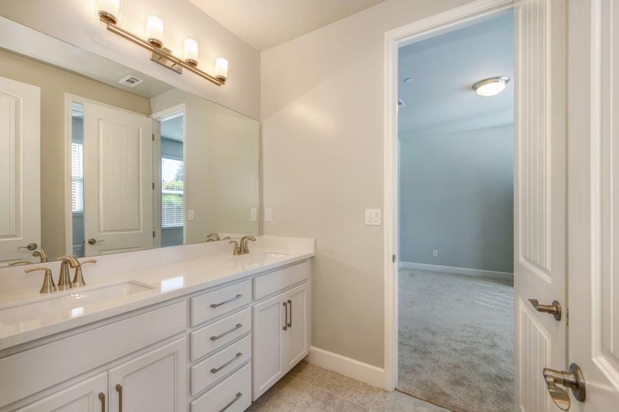 Detail Gallery Image 23 of 54 For 10065 Evening Star Dr, Roseville,  CA 95747 - 4 Beds | 3/1 Baths