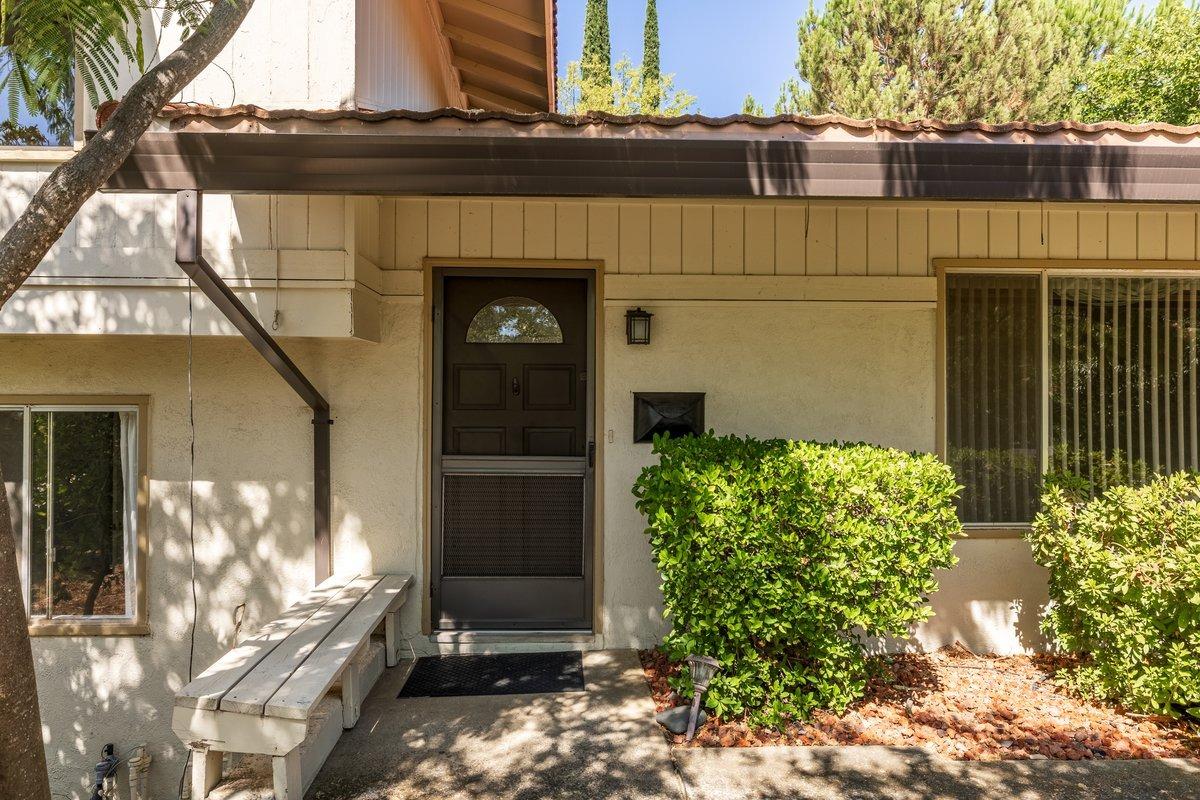 Detail Gallery Image 3 of 34 For 3792 Arrowhead Ct, El Dorado Hills,  CA 95762 - 3 Beds | 2 Baths