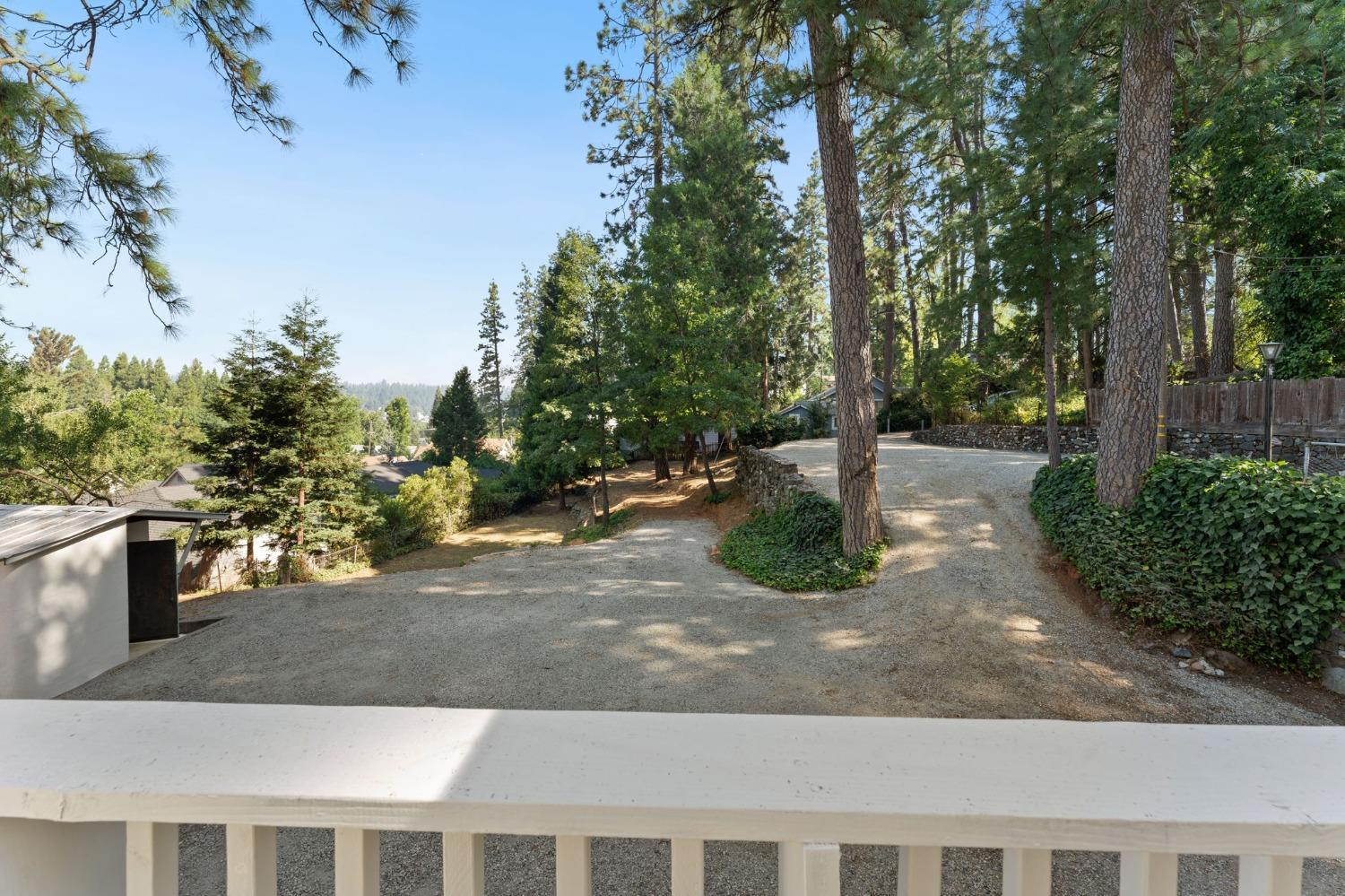 Detail Gallery Image 7 of 42 For 608 Kate Hayes St, Grass Valley,  CA 95945 - 2 Beds | 2 Baths