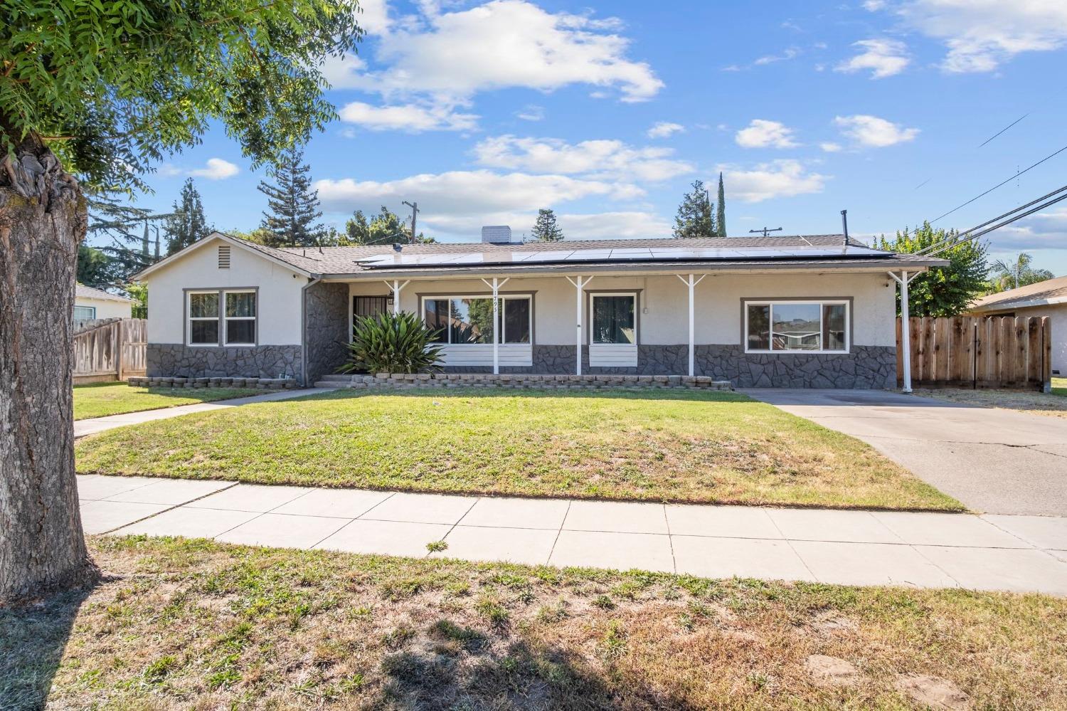 Detail Gallery Image 5 of 35 For 1795 Eucalyptus St, Atwater,  CA 95301 - 4 Beds | 3 Baths