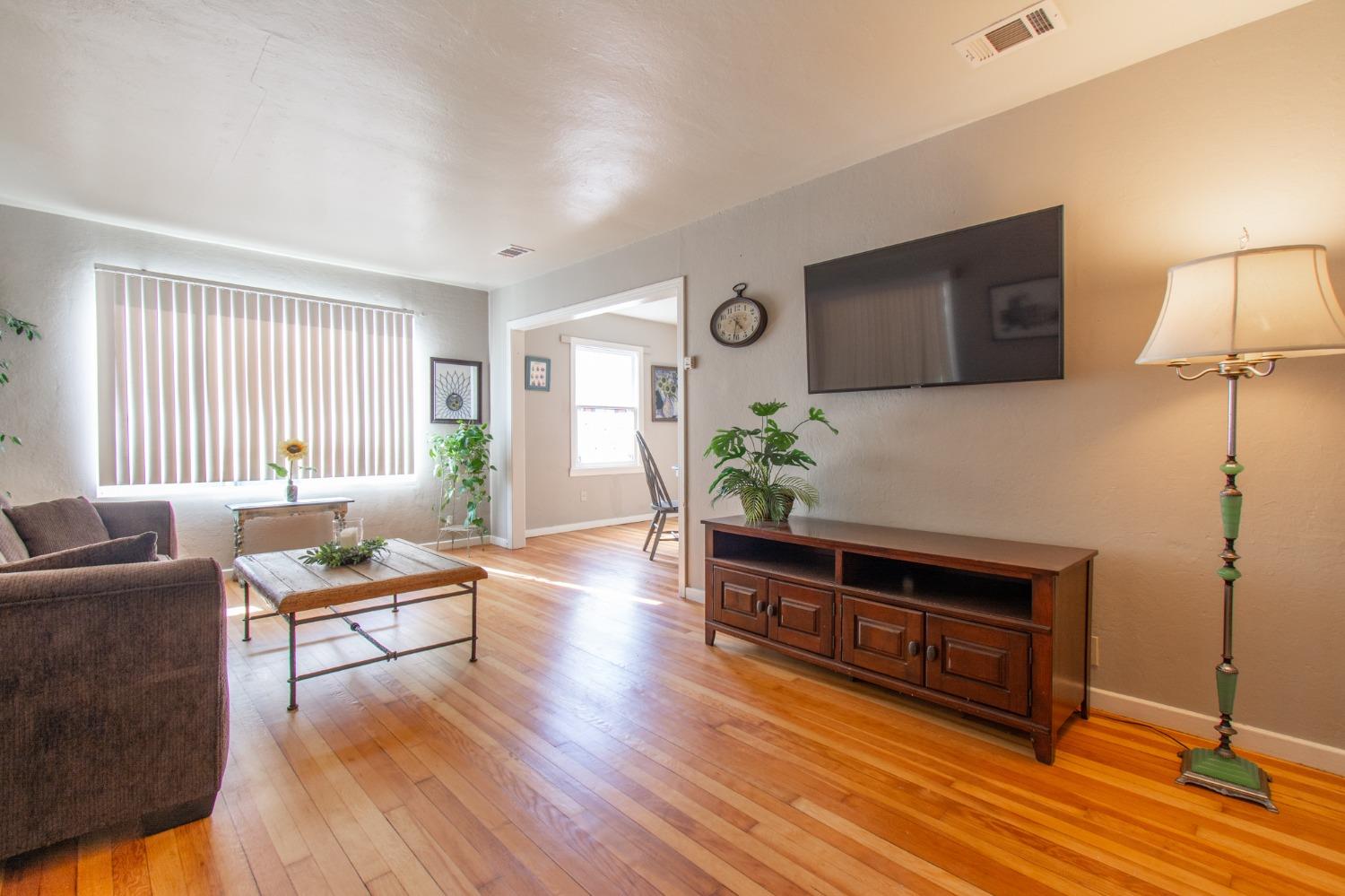 Detail Gallery Image 9 of 50 For 14 13th St, West Sacramento,  CA 95691 - 3 Beds | 1 Baths