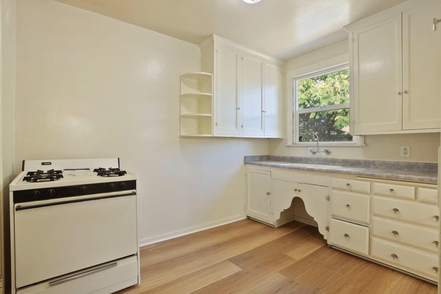 Detail Gallery Image 13 of 27 For 123 E Mendocino Ave, Stockton,  CA 95204 - 2 Beds | 1 Baths