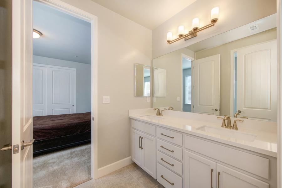 Detail Gallery Image 22 of 54 For 10065 Evening Star Dr, Roseville,  CA 95747 - 4 Beds | 3/1 Baths