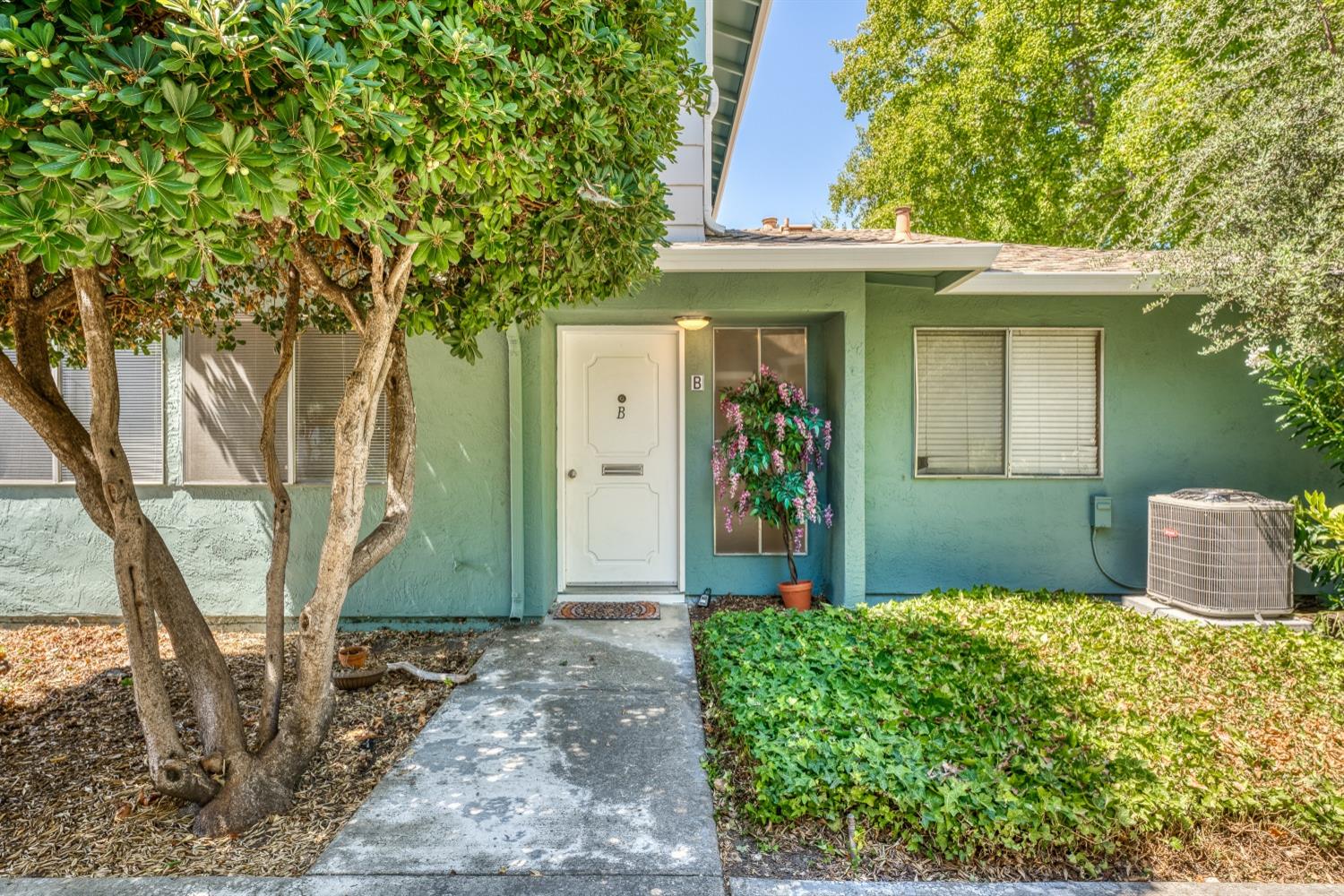 Detail Gallery Image 16 of 19 For 1398 Del Rio Cir #B,  Concord,  CA 94518 - 2 Beds | 1 Baths