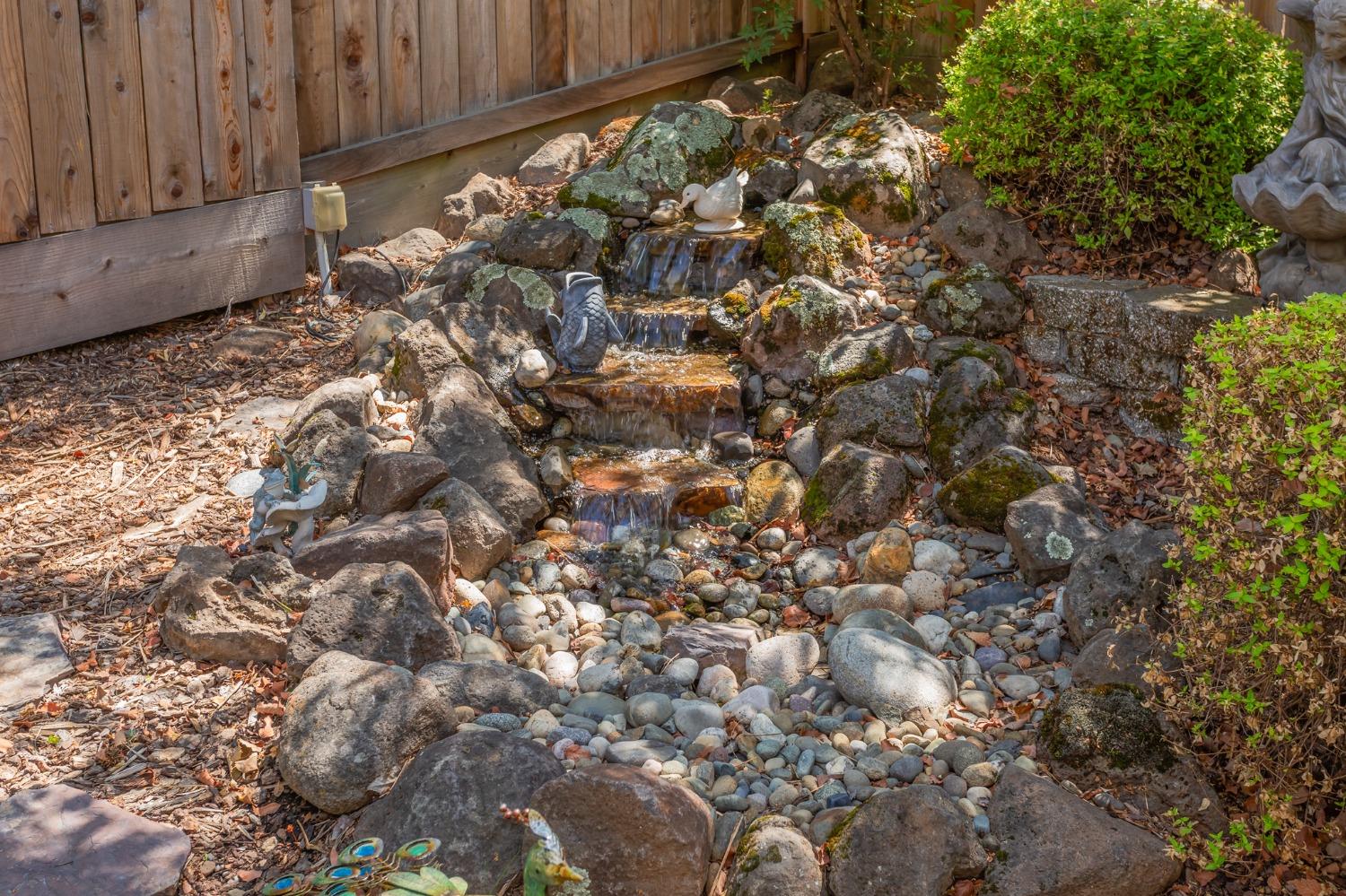 Hadnall Court, Roseville, California image 7