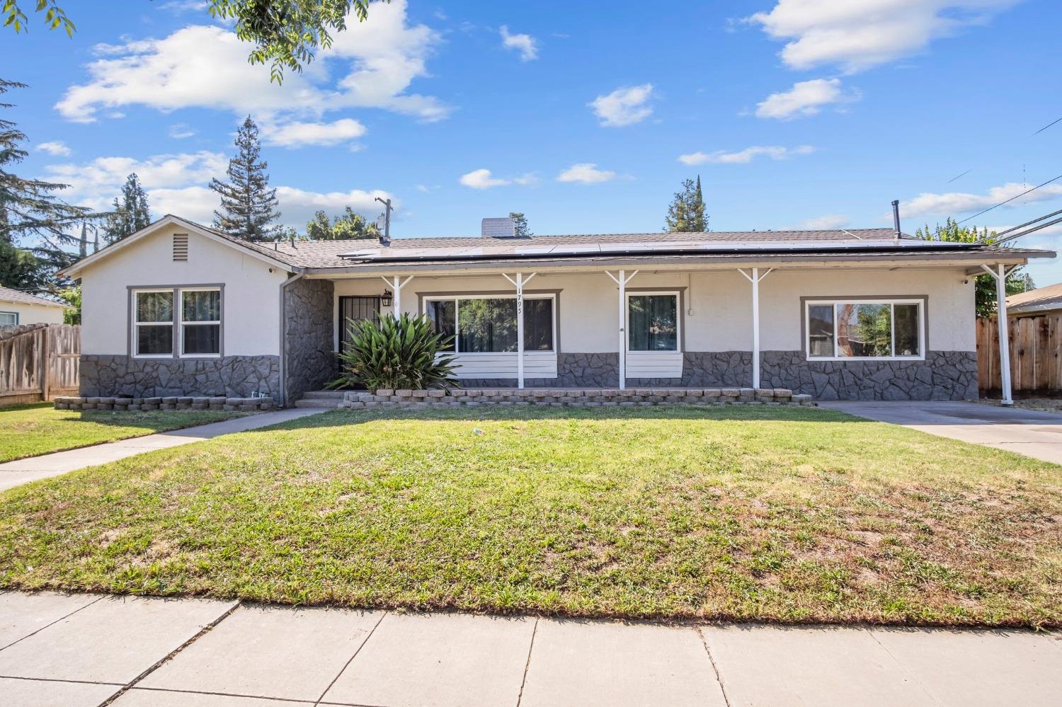 Detail Gallery Image 1 of 35 For 1795 Eucalyptus St, Atwater,  CA 95301 - 4 Beds | 3 Baths