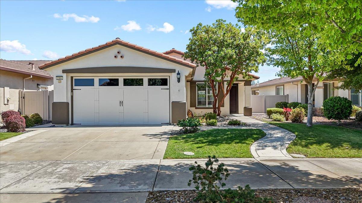 Detail Gallery Image 1 of 75 For 2384 Shadow Berry Dr, Manteca,  CA 95336 - 2 Beds | 2 Baths