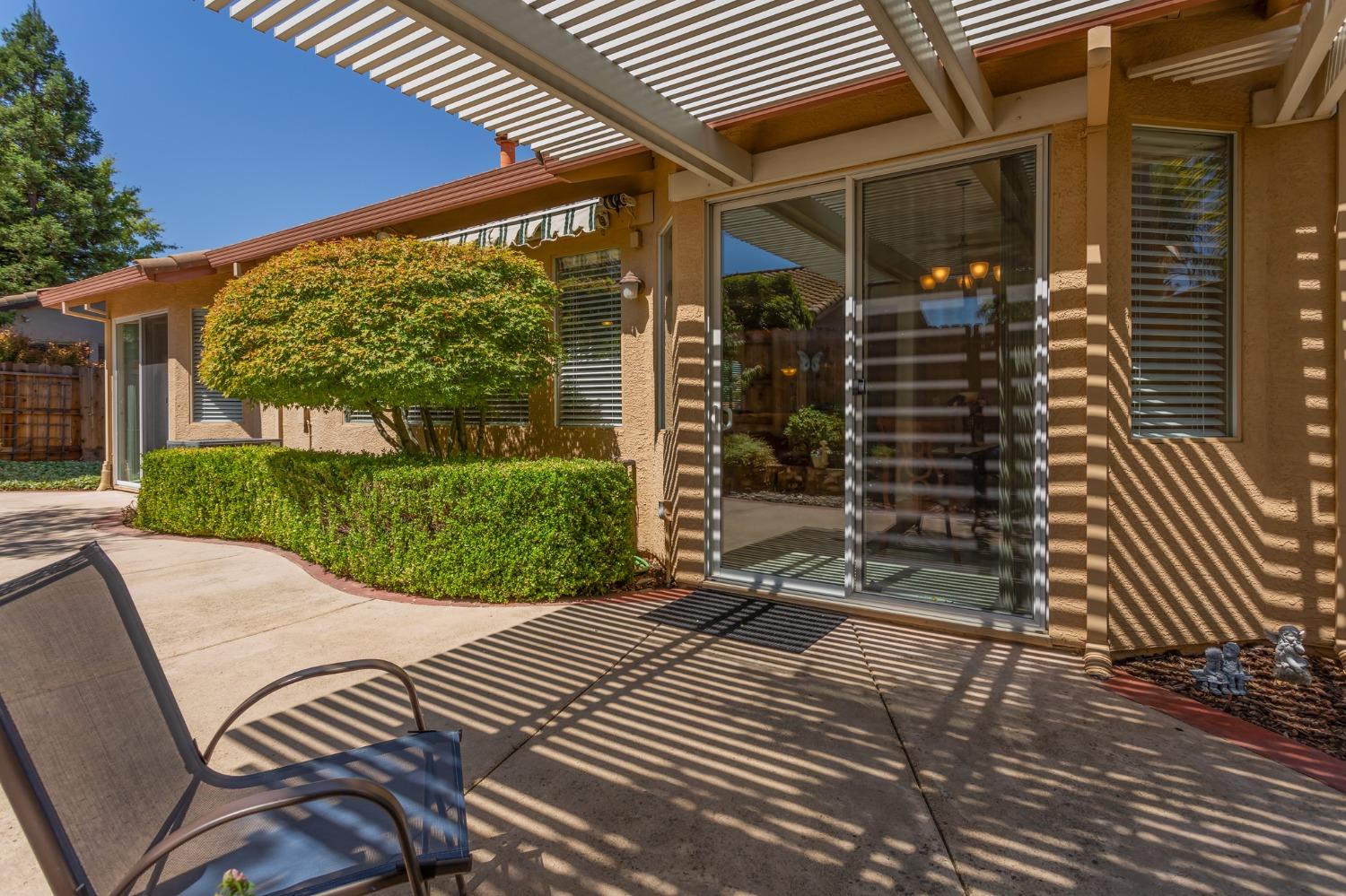 Hadnall Court, Roseville, California image 9
