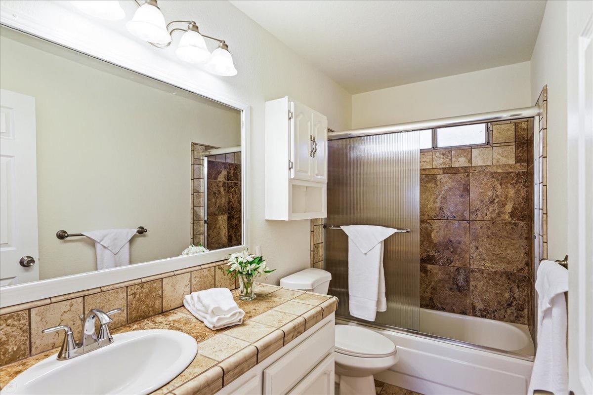 Detail Gallery Image 33 of 61 For 898 Rockford Way, Manteca,  CA 95336 - 4 Beds | 2 Baths