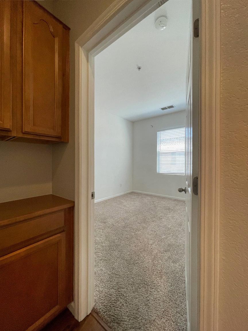 Detail Gallery Image 30 of 35 For 8426 Crystal Walk Cir, Elk Grove,  CA 95758 - 3 Beds | 2/1 Baths