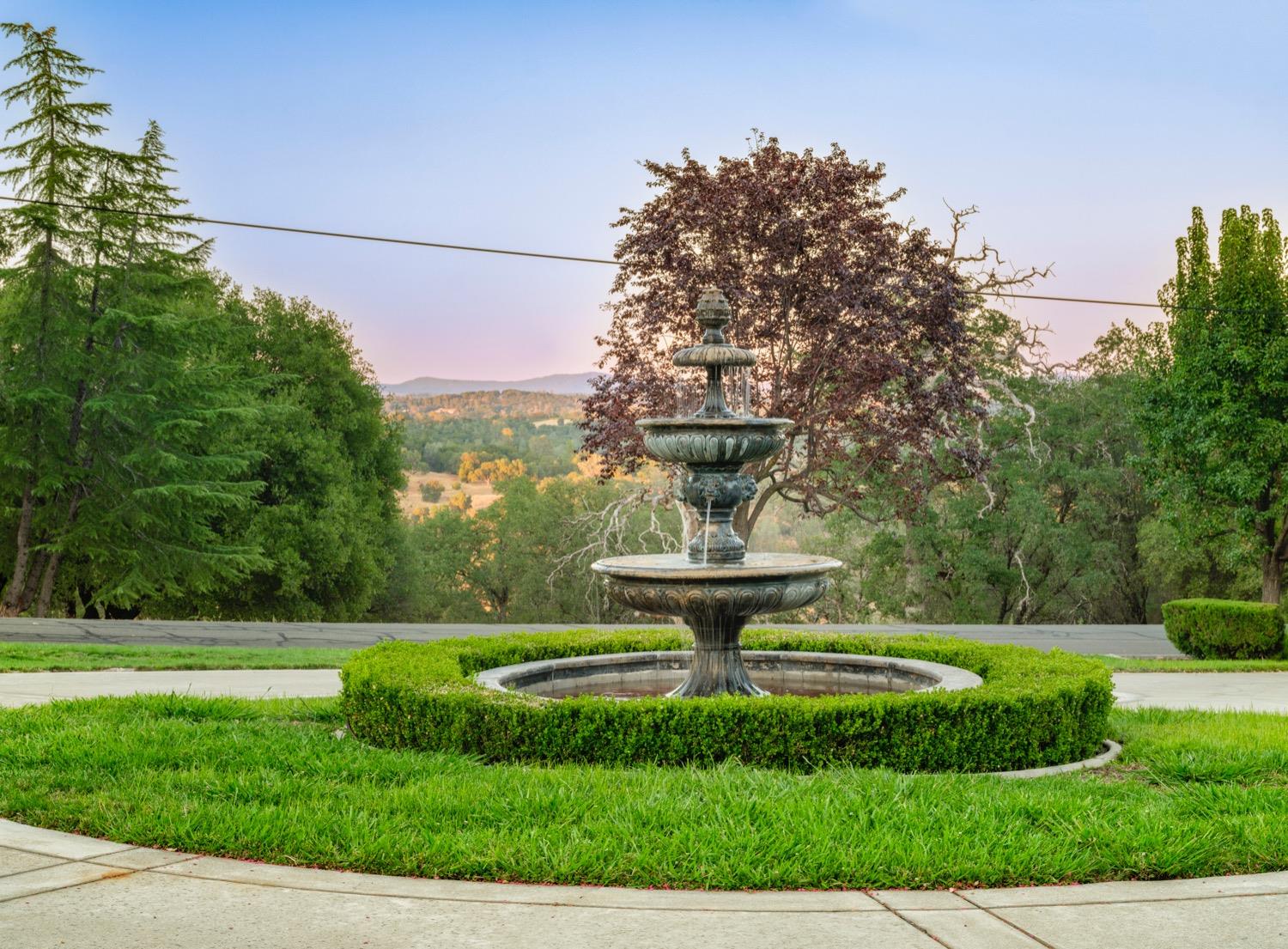 Detail Gallery Image 12 of 76 For 1910 Overlook Ct, Placerville,  CA 95667 - 4 Beds | 4/2 Baths