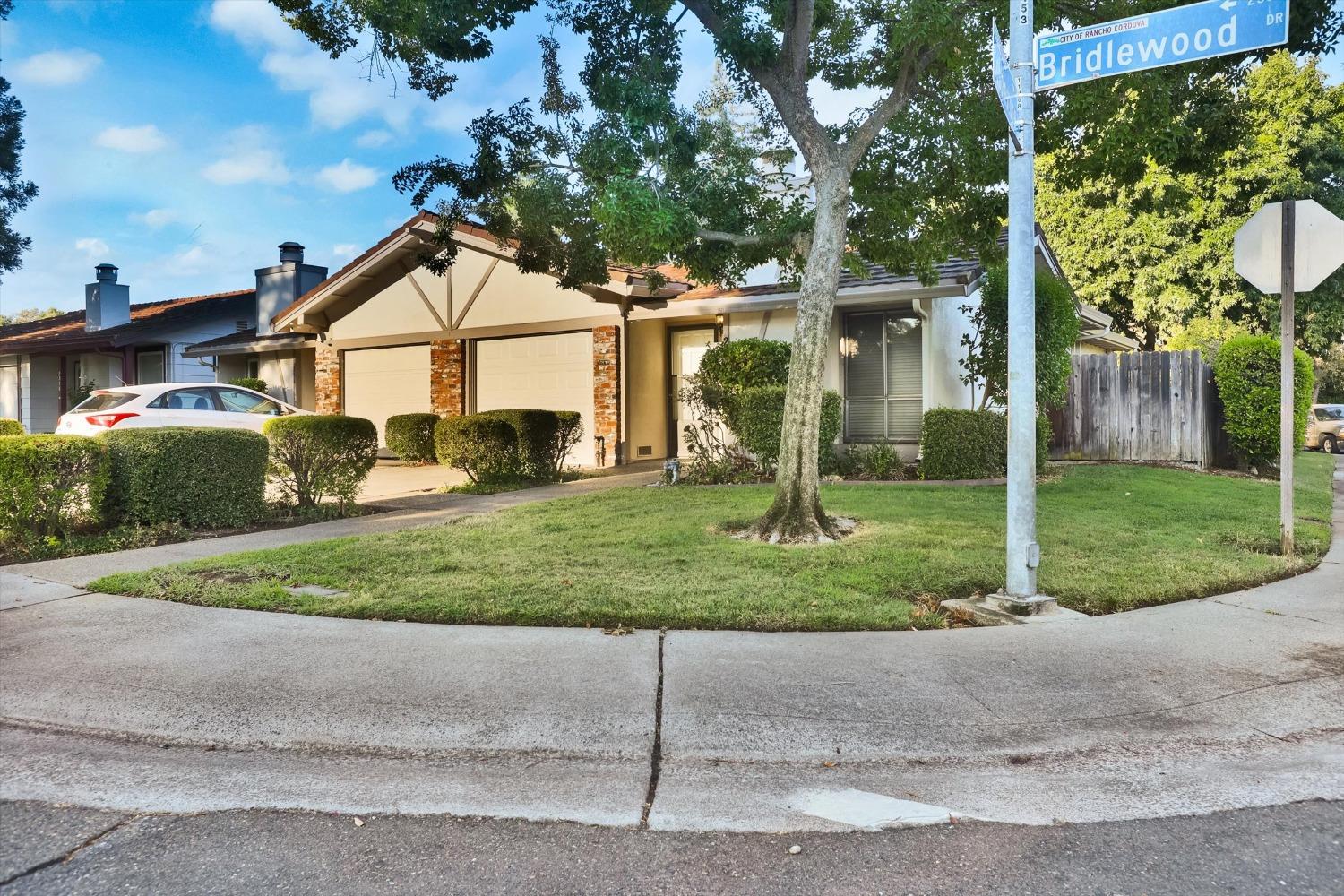 Detail Gallery Image 1 of 24 For 2334 Bridlewood Dr, Rancho Cordova,  CA 95670 - 3 Beds | 2 Baths