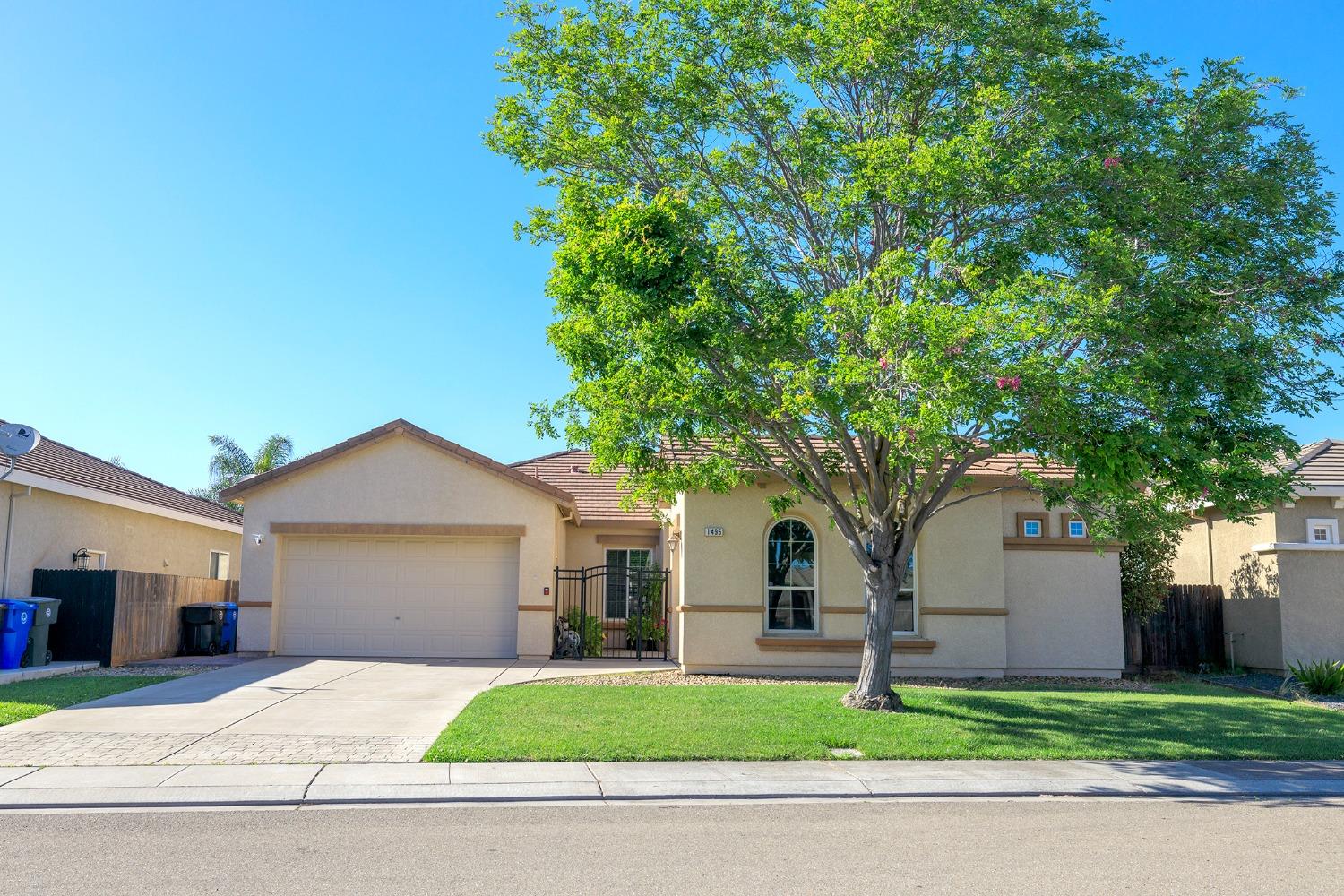 Detail Gallery Image 7 of 69 For 1495 Vasco, Manteca,  CA 95337 - 5 Beds | 2 Baths